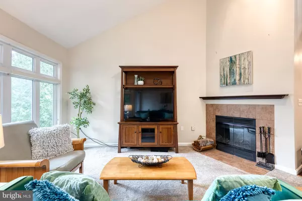 Annapolis, MD 21403,1115 LAKE HERON DR #3B