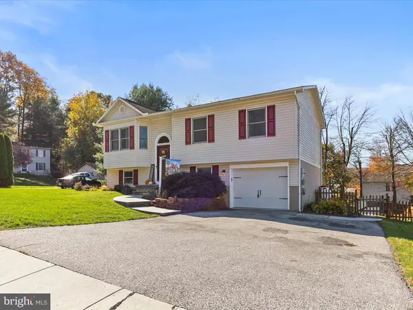Mount Holly Springs, PA 17065,18 YANKEE DRIVE