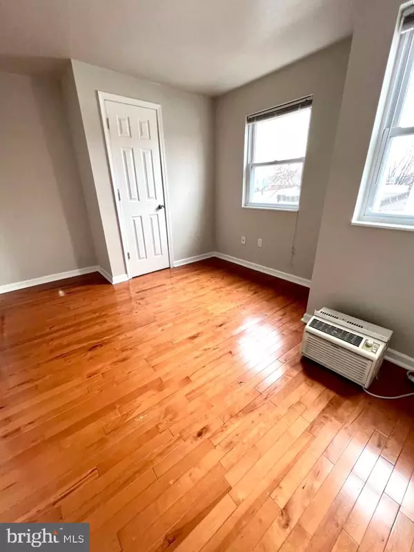 Philadelphia, PA 19122,Address not disclosed