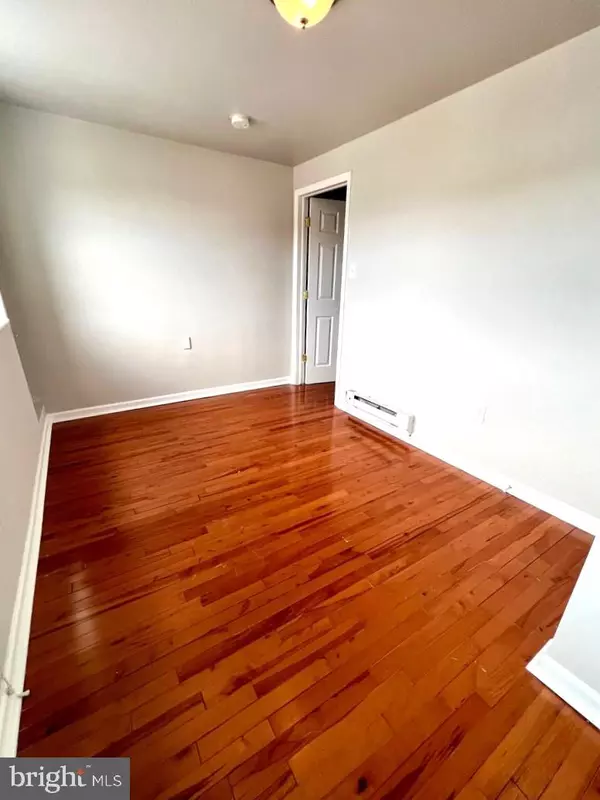 Philadelphia, PA 19122,Address not disclosed