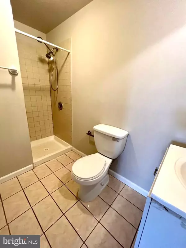 Philadelphia, PA 19122,Address not disclosed