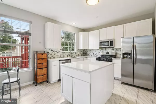 Bowie, MD 20721,508 JENNINGS MILL DR