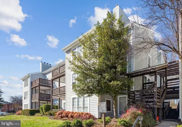 10164 OAKTON TERRACE RD, Oakton, VA 22124