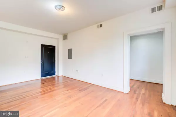 Washington, DC 20010,3625 16TH ST NW #302