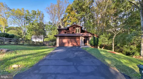 Vienna, VA 22182,1803 ABBEY GLEN CT