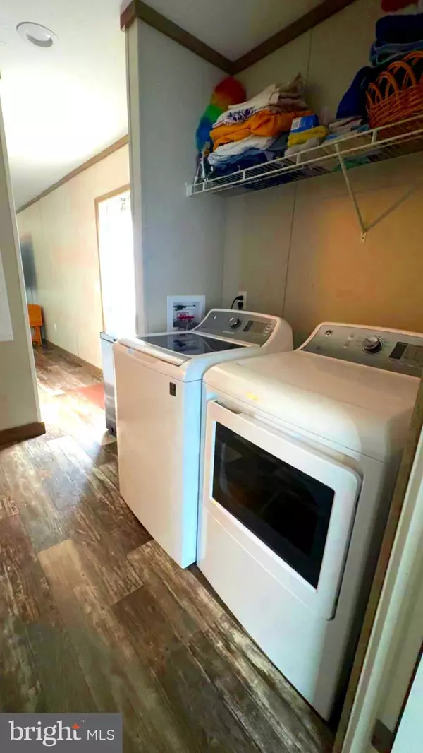 Laurel, DE 19956,10014 WHITE OAK STREET