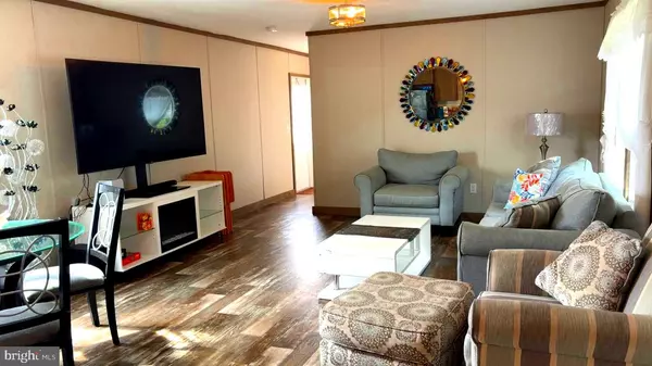 Laurel, DE 19956,10014 WHITE OAK STREET