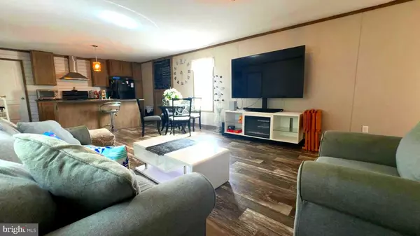 Laurel, DE 19956,10014 WHITE OAK STREET