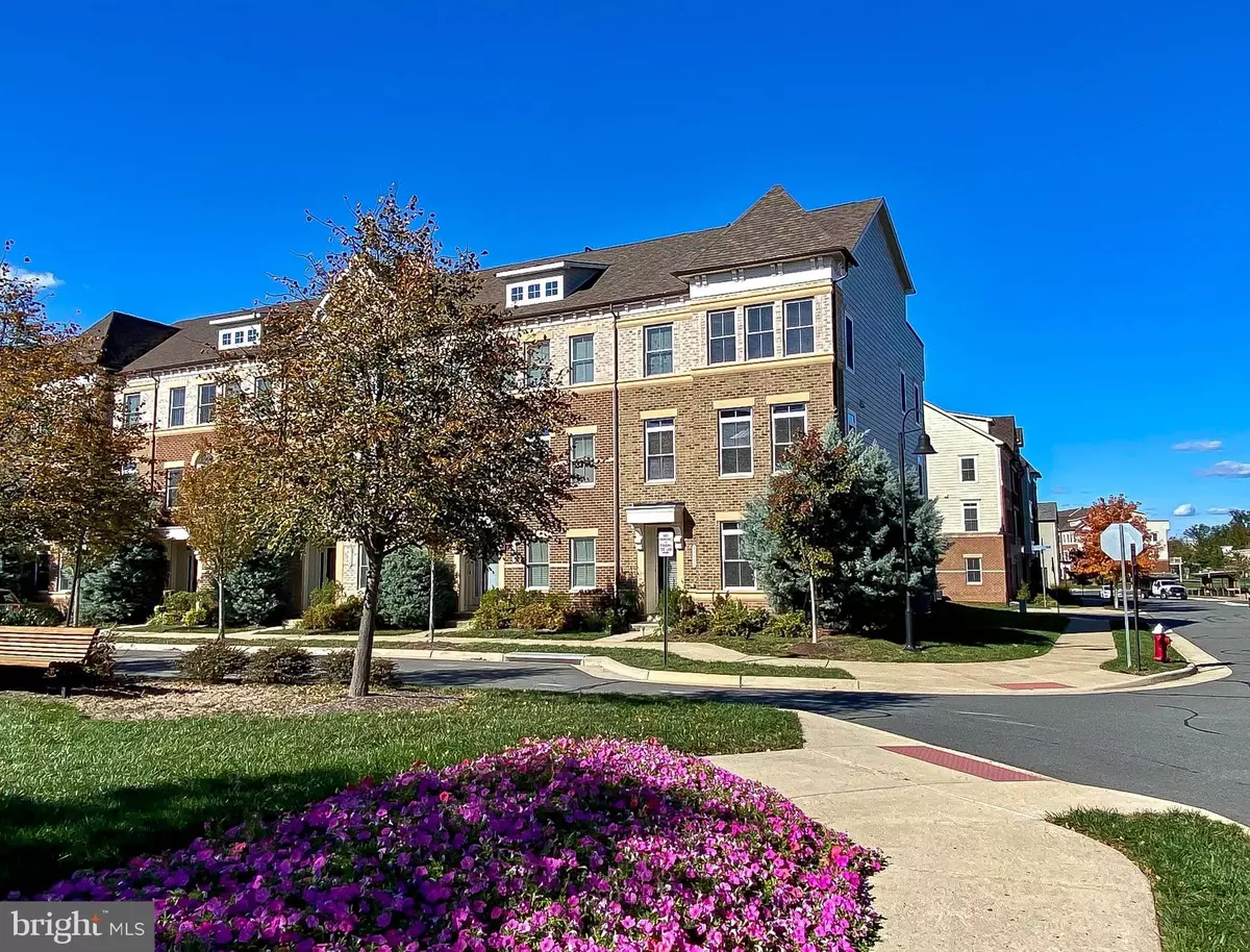 Ashburn, VA 20147,44750 MAYNARD SQ