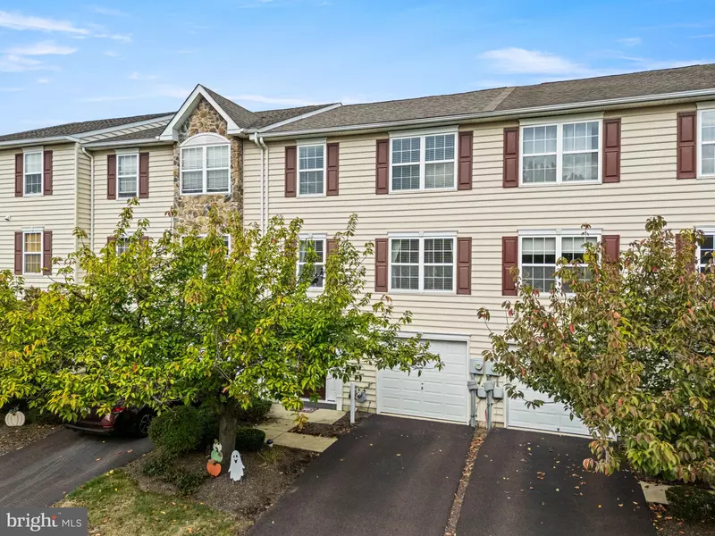 1041 BALLEY DR, Phoenixville, PA 19460