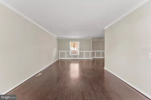 Laurel, MD 20708,11511 BASSWOOD CT