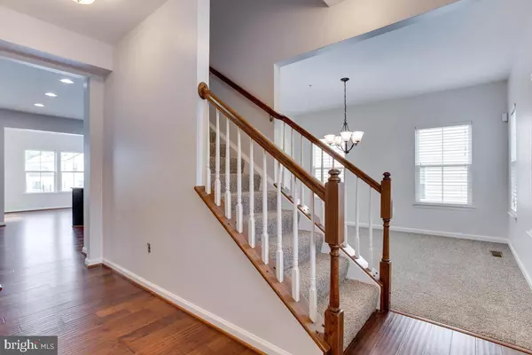 Waldorf, MD 20603,3433 LINDEN GROVE DR