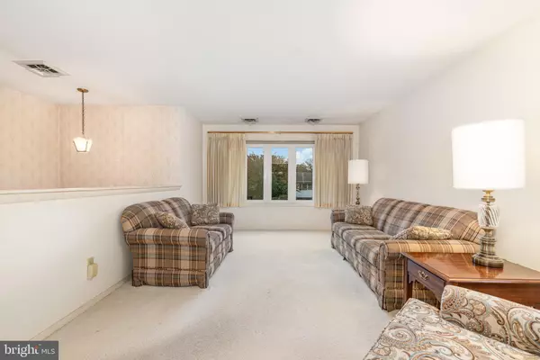 Mechanicsburg, PA 17050,415 PAWNEE DR