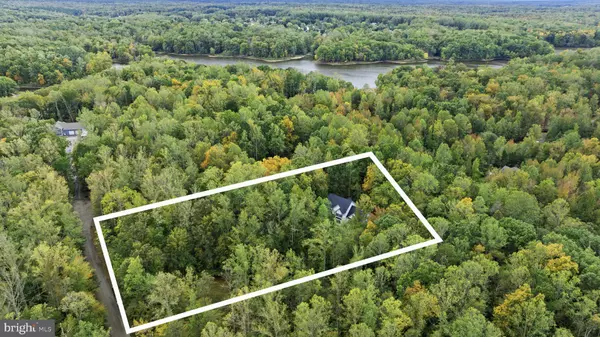 Fredericksburg, VA 22407,10704 WHISPERING WAY