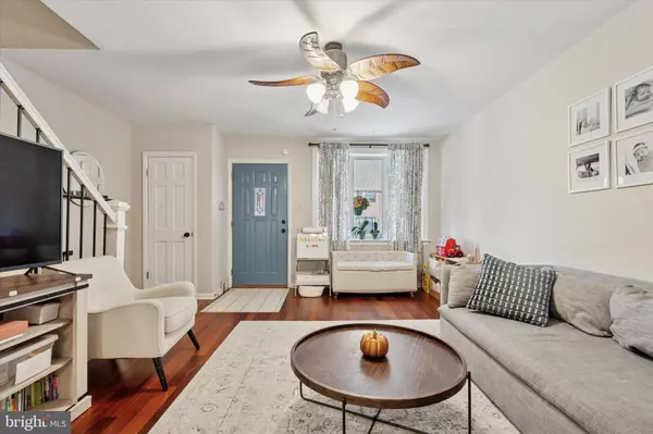 Philadelphia, PA 19128,416 HERMIT ST