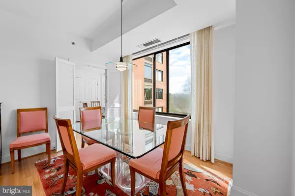 Baltimore, MD 21218,3704 N CHARLES ST N #406