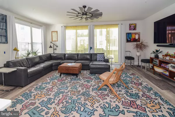 Reston, VA 20190,12028 N SHORE DR