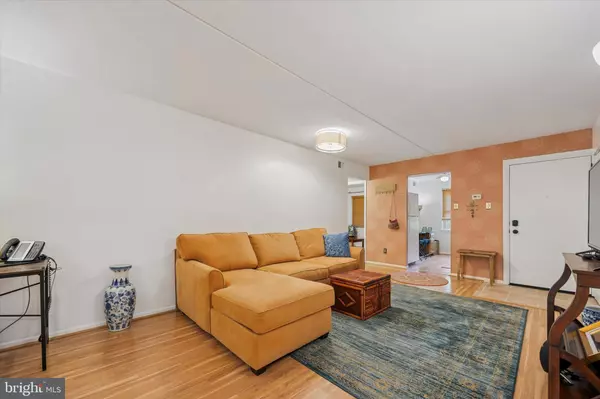 Philadelphia, PA 19128,261 SHAWMONT AVE #D