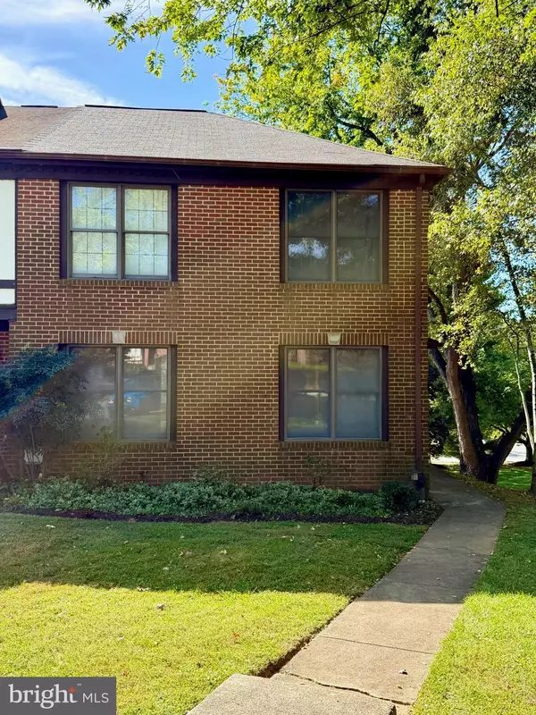 9 DICKENS SQ, Lutherville Timonium, MD 21093