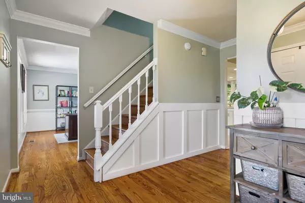 Sterling, VA 20164,509 CINDY CT