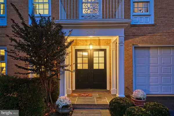 706 BLUEBERRY HILL RD, Mclean, VA 22101