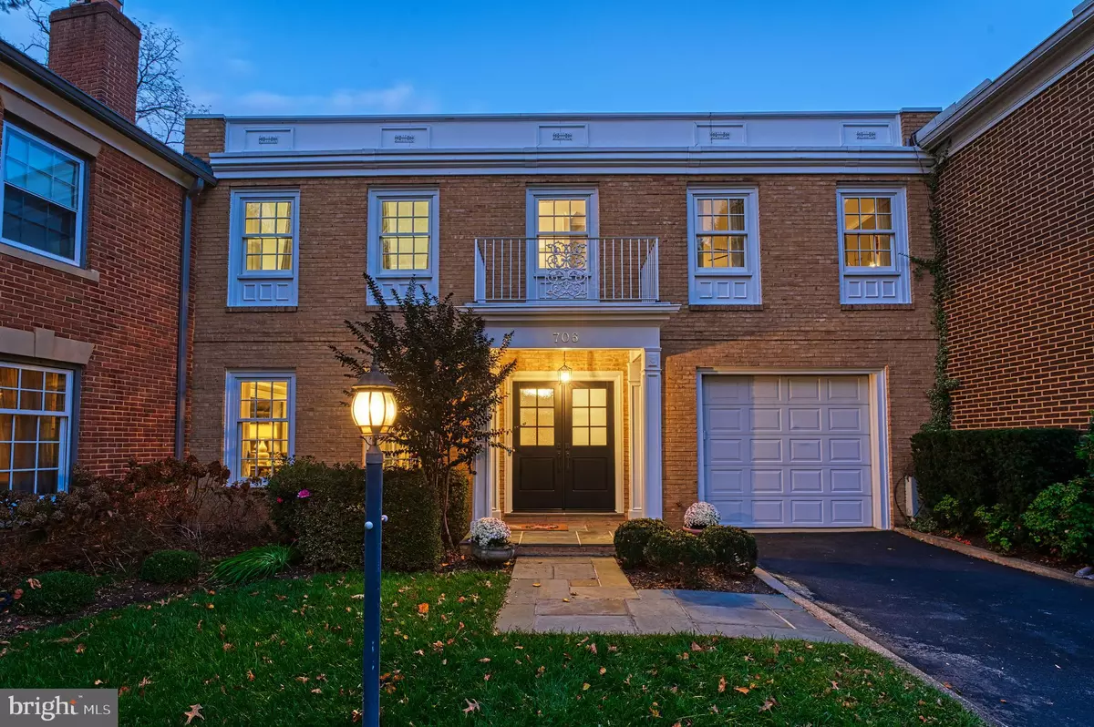 Mclean, VA 22101,706 BLUEBERRY HILL RD