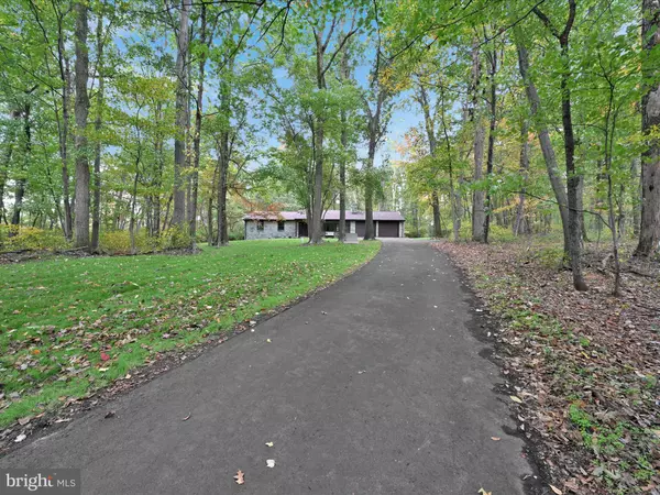 Lititz, PA 17543,360 YUMMERDALL RD