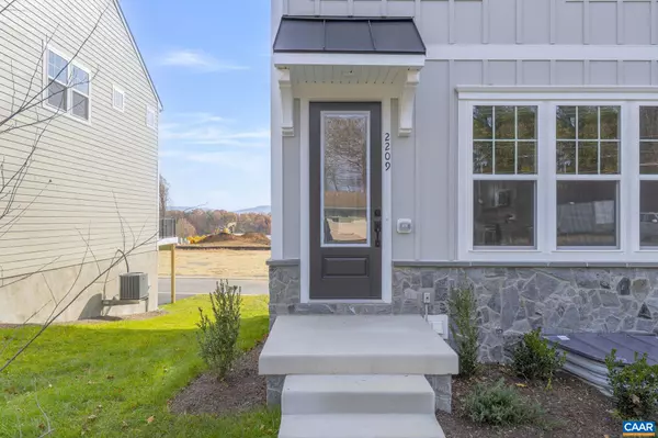 Charlottesville, VA 22901,2209 WOODBURN RD