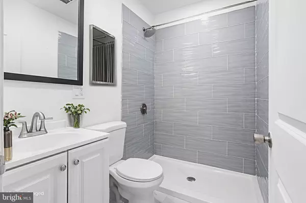 Philadelphia, PA 19151,1722 N REDFIELD ST