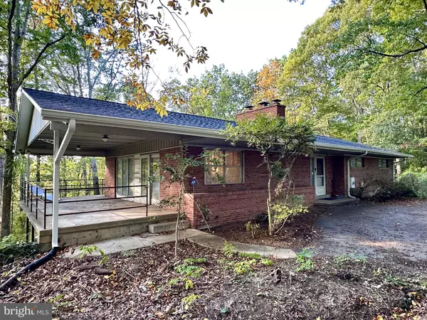 7230 LACKAWANNA DR, Springfield, VA 22150