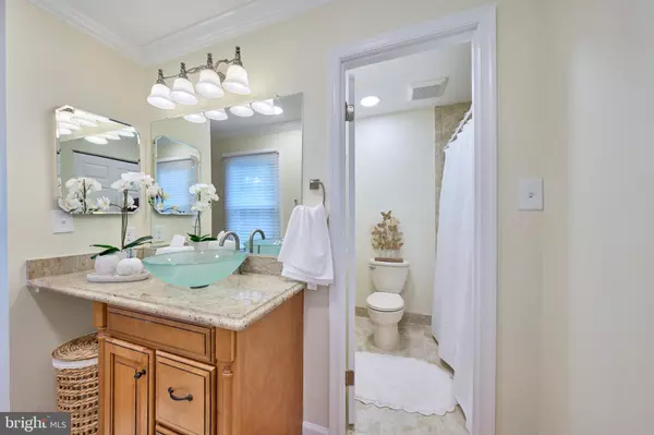 Annandale, VA 22003,6906 LAFAYETTE PARK DR