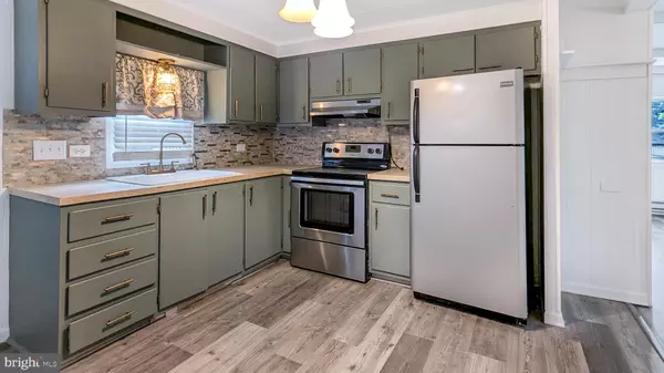 High Bridge, NJ 08829,9 GREENWICH DR