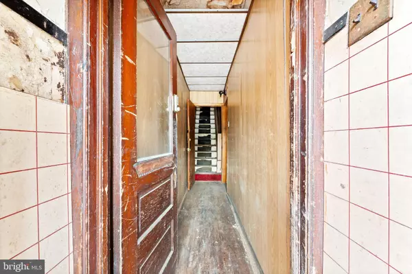 Camden, NJ 08104,1260 MECHANIC ST