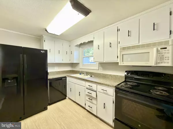 Spotsylvania, VA 22553,6806 BOB WHITE LN