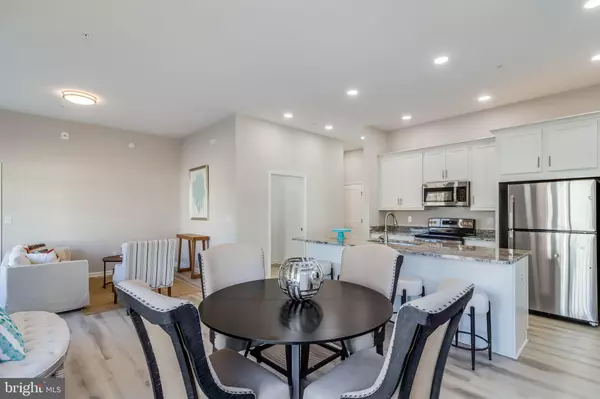 Ocean View, DE 19970,2 BOWERS DR #105