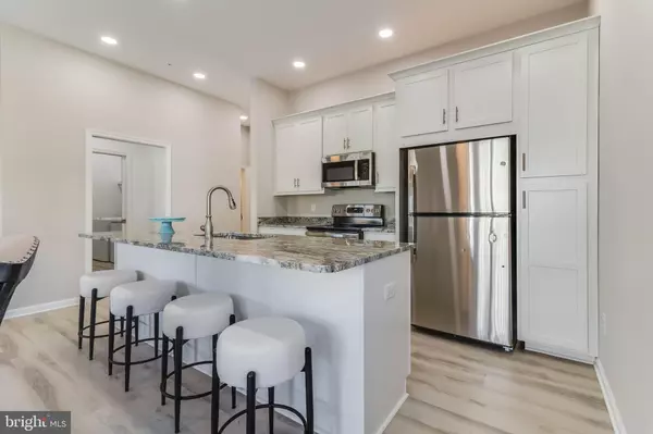 Ocean View, DE 19970,2 BOWERS DR #105