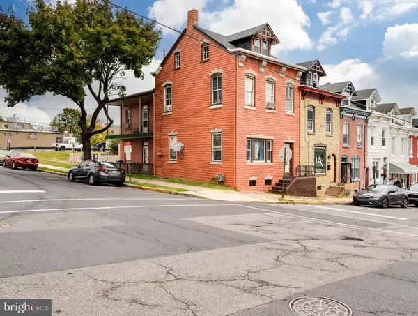 Reading, PA 19611,245 CHESTNUT ST