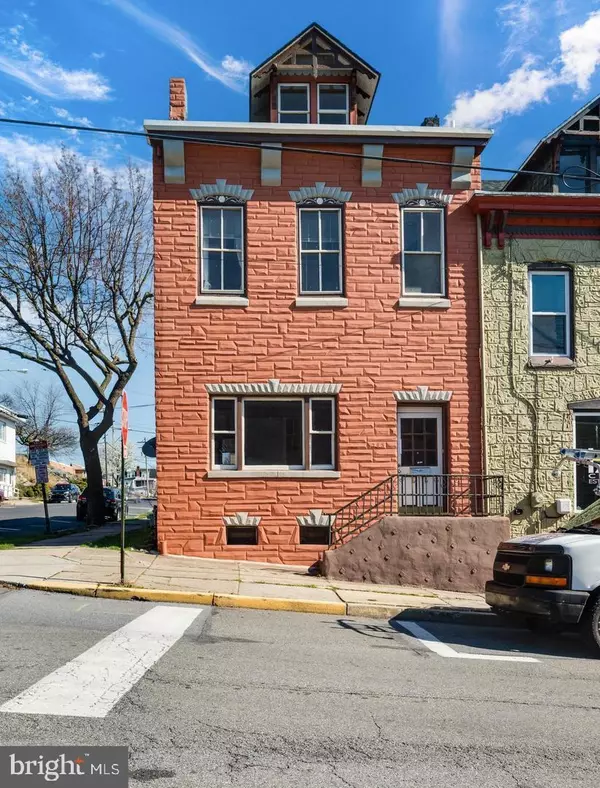 245 CHESTNUT ST, Reading, PA 19611