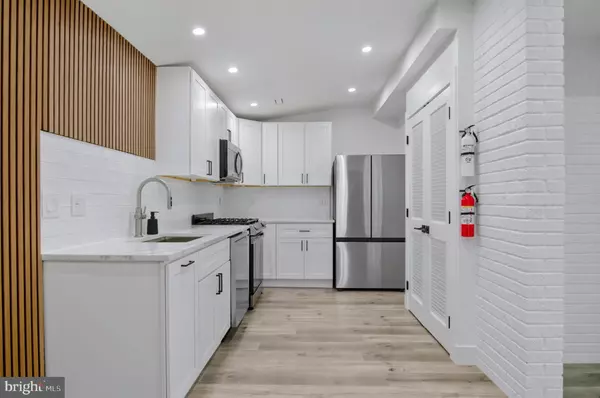 Falls Church, VA 22042,3304 BRANDY CT