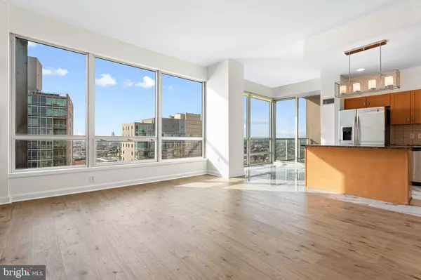 Philadelphia, PA 19123,901 N PENN ST #R2203