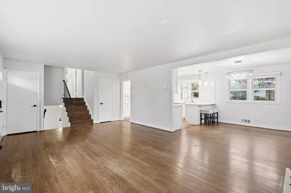 Mclean, VA 22101,7114 XAVIER CT