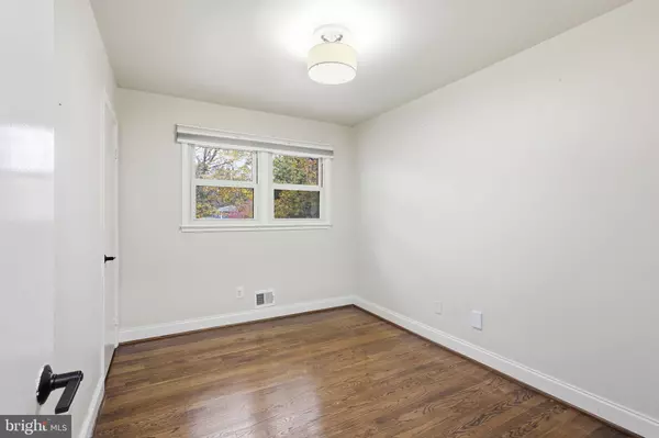 Mclean, VA 22101,7114 XAVIER CT