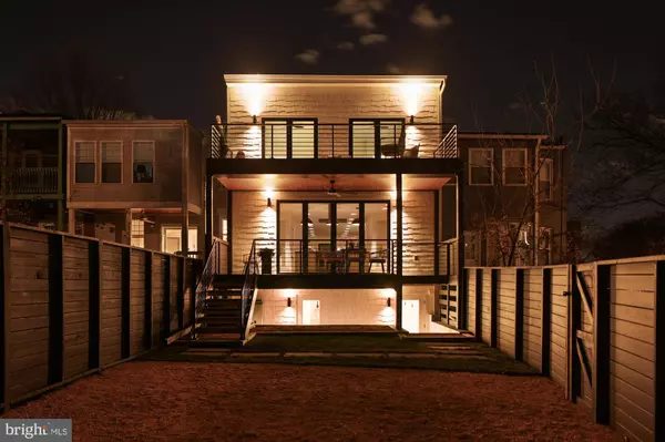 Washington, DC 20011,951 SHEPHERD ST NW