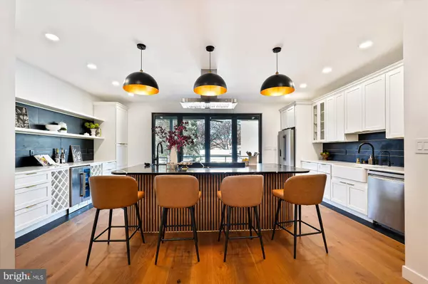 Washington, DC 20011,951 SHEPHERD ST NW