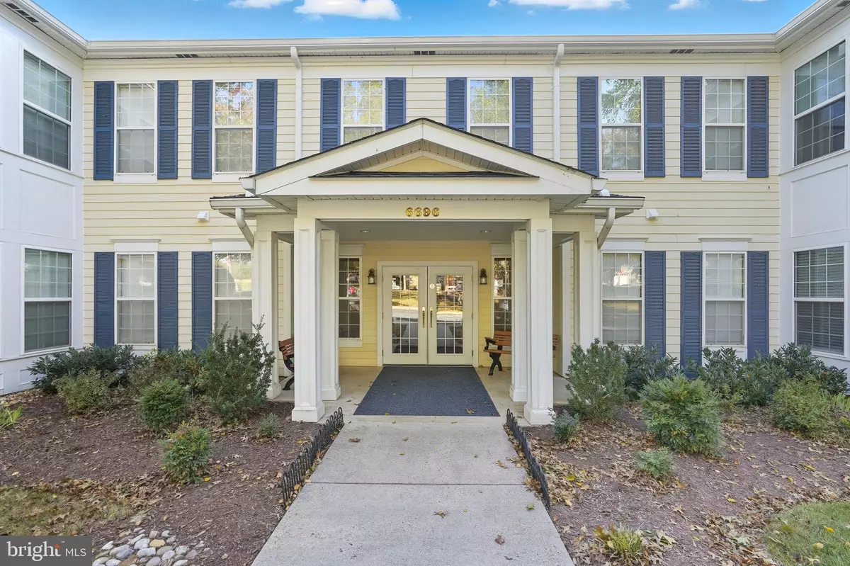 Warrenton, VA 20187,6696 CLUB HOUSE LN #104