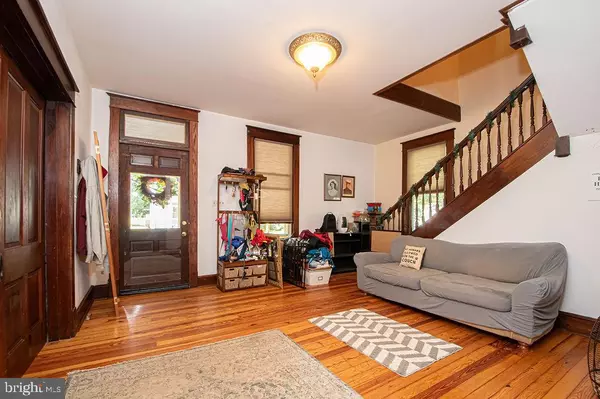 Front Royal, VA 22630,214 LEE ST