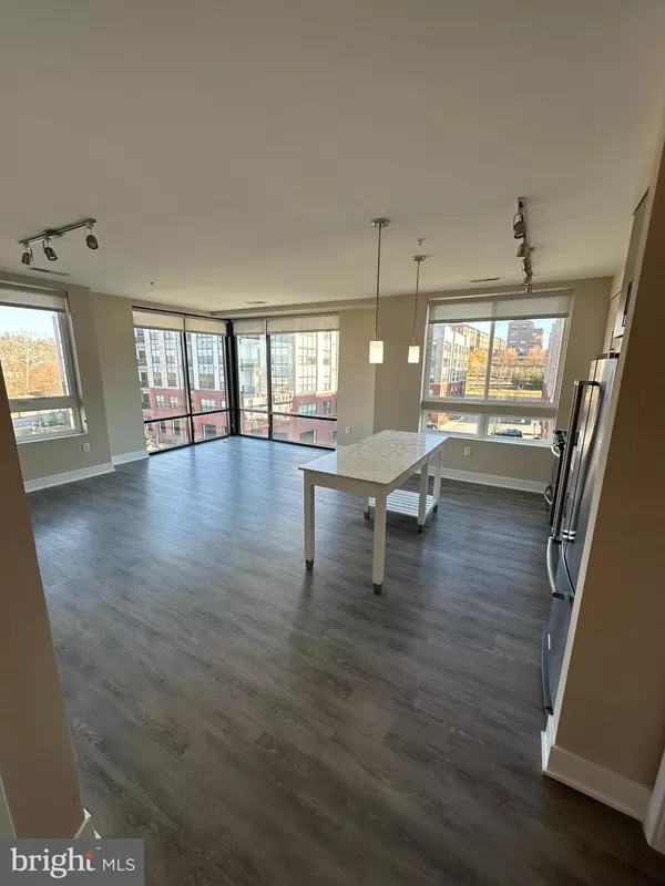 Oxon Hill, MD 20745,145 RIVERHAVEN DR #403