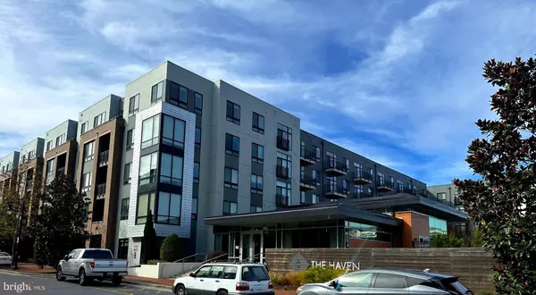 145 RIVERHAVEN DR #403, Oxon Hill, MD 20745