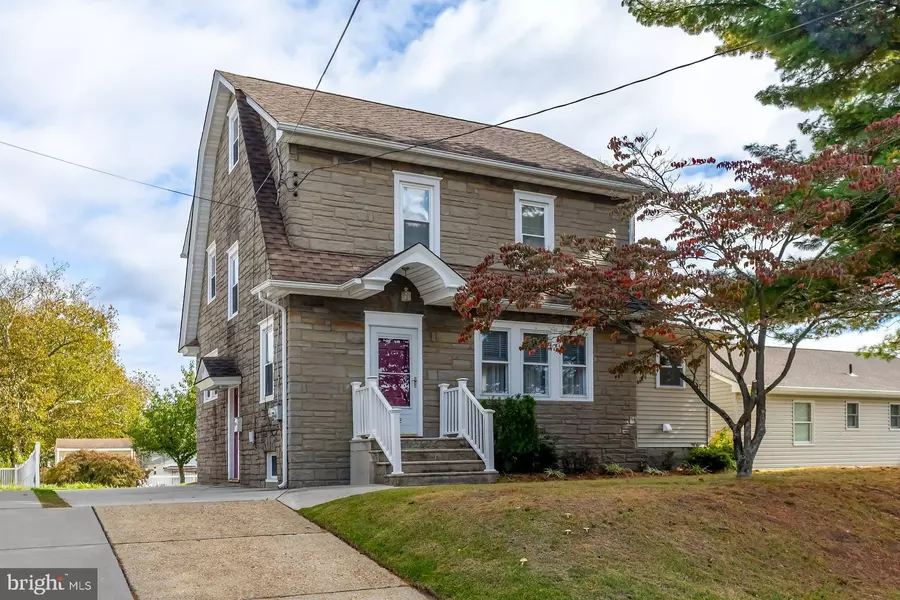 132 TOMLIN STATION RD, Gibbstown, NJ 08027