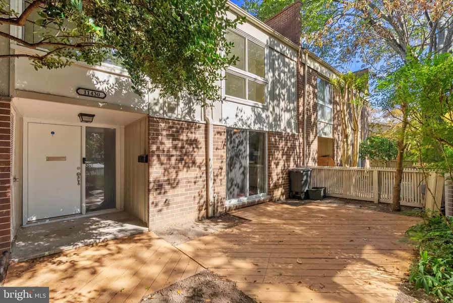 11430 LINKS DR, Reston, VA 20190